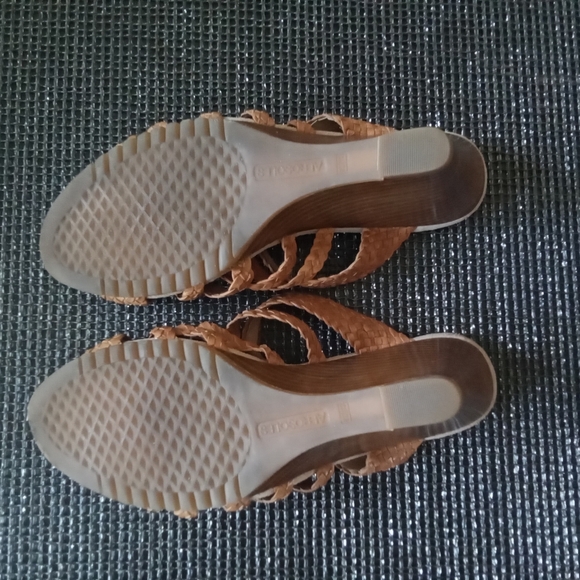 Aerosoles Tan Weave Wedge Heel Sandals 8.5 - Picture 6 of 11